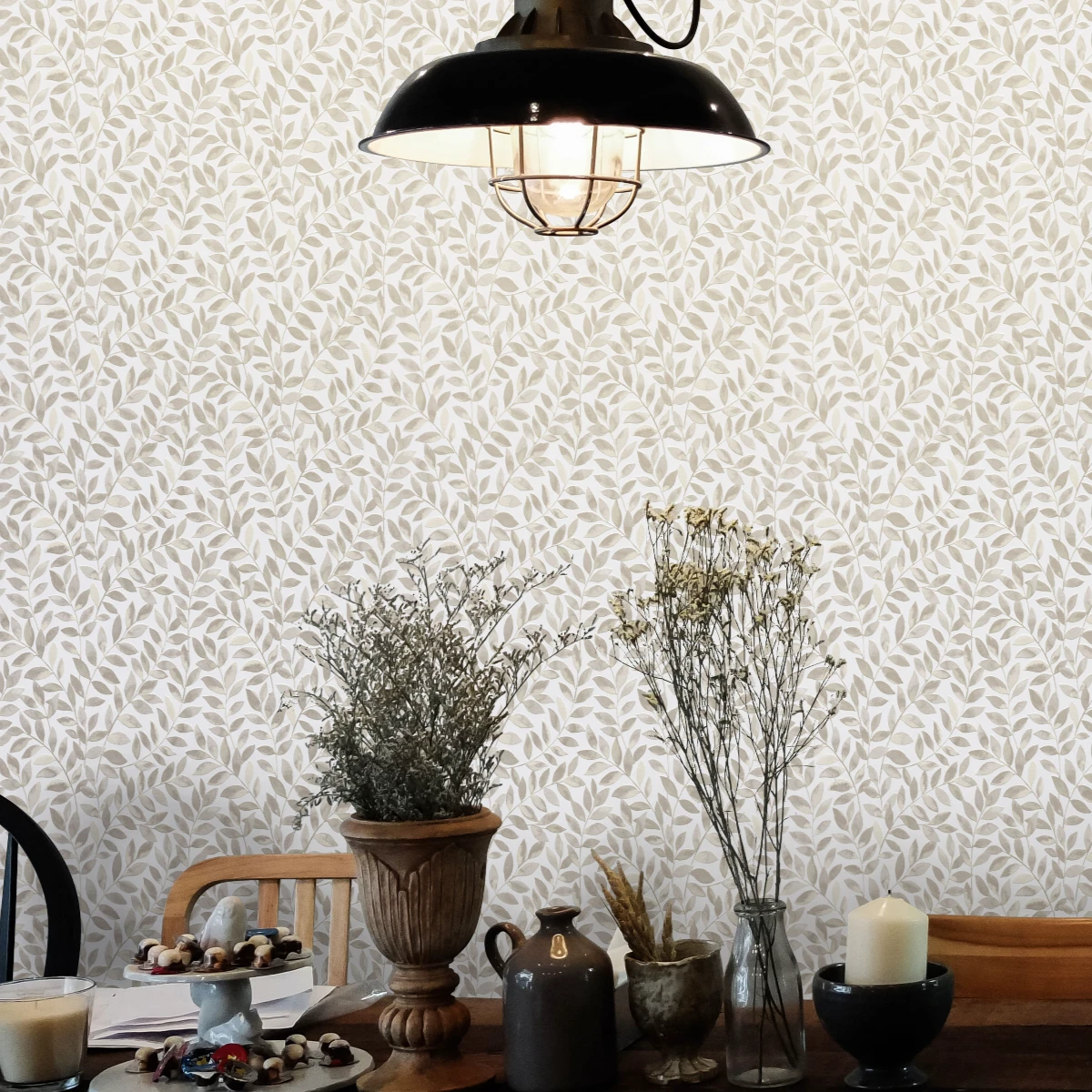 Ameroso Leaf Brown Metallic roomset